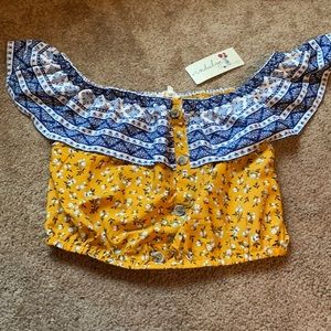NWT Large off the shoulder bohemian Crop top
